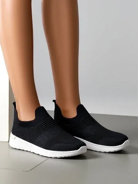 Slip on tenisky Resti čierna