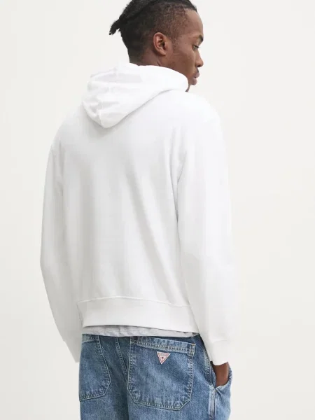 Свитер Guess Jeans с капюшоном с аппликацией белый
