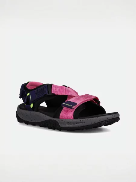 Шлепанцы New Balance
