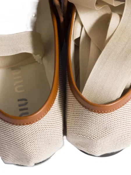 Кожени балеринки Miu Miu