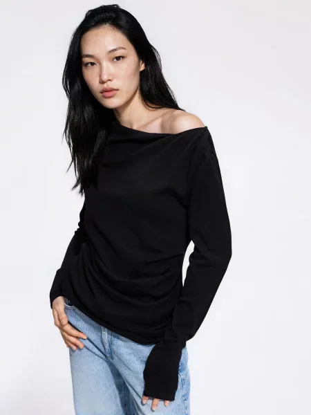 Блузка Reserved из лиоцела черная