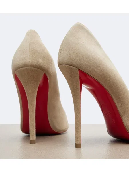 Pantofi cu toc Christian Louboutin din piele de căprioară bej