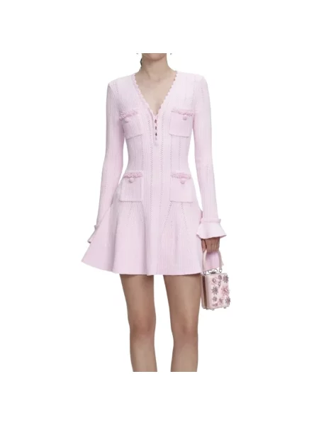 Dzianinowa sukienka mini Self-portrait z perełkami różowa