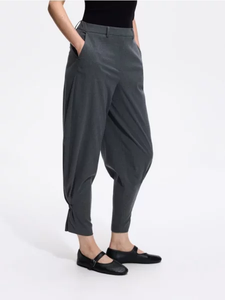 Reserved Pantaloni cu adaos de gri-închis gri