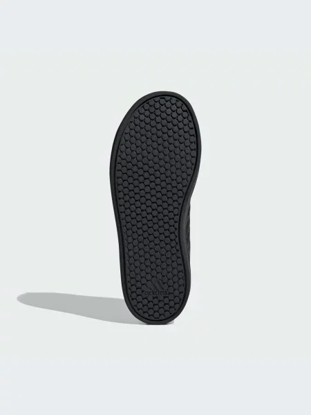 Детские кроссовки Adidas черные