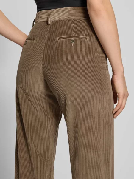 Spodnie sztruksowe o kroju regular fit z zakładką w pasie Weekend Max Mara
