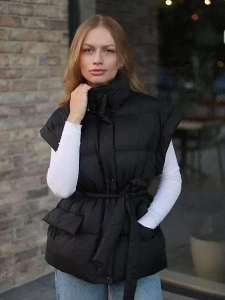 Жилет з утеплювачем KAZKOVA чорний