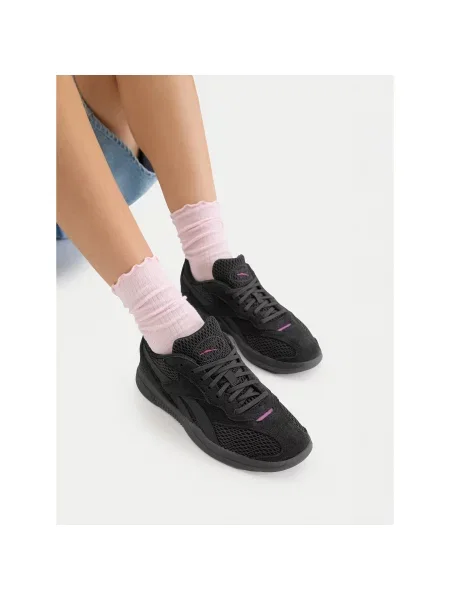 Кроссовки Reebok в уличном стиле серые