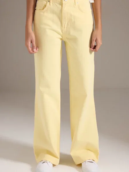 Trendyol Jeans pastel galben