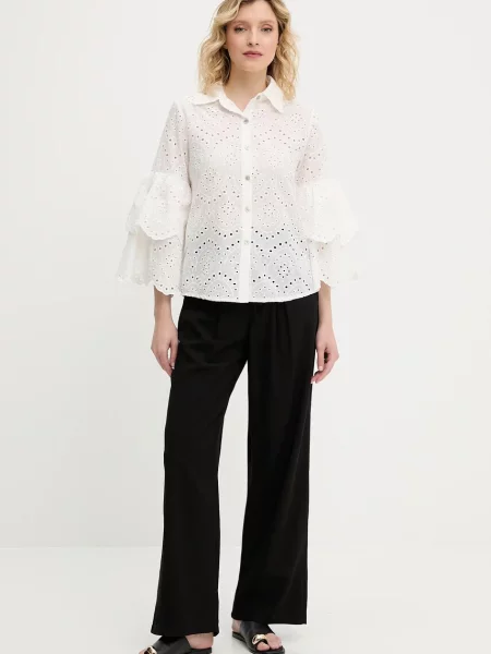 Answear Lab koszula regular z kołnierzykiem klasycznym biały