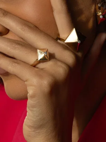 Inel Brooks Brothers galben