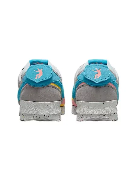 Pantofi Nike gri