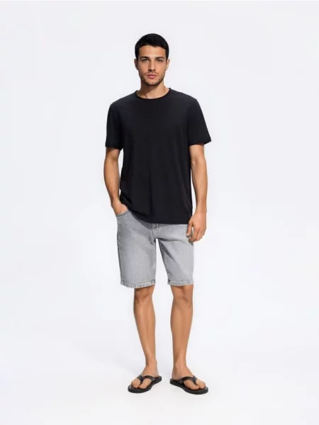 Reserved Гладка футболка regular fit чорний