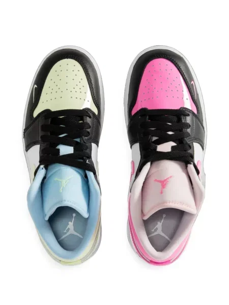 Маратонки Jordan Air Jordan 1 с връзки с дантела розово