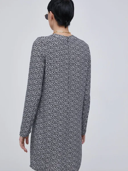 Šaty Superdry mini jednoduché černá