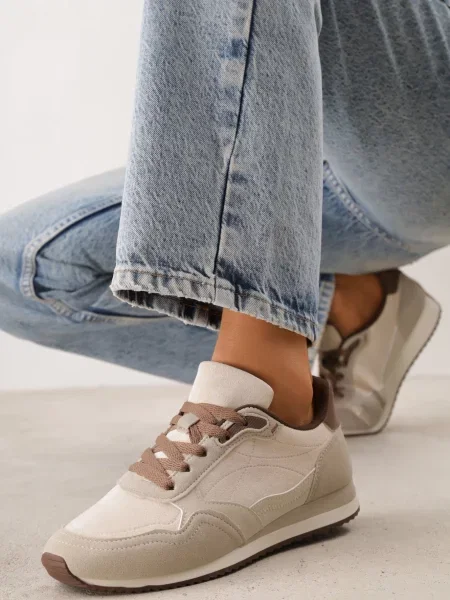 Sneakersy Basic z Imitacji Zamszu Ozdobione Przeszyciami Nethe beżowe