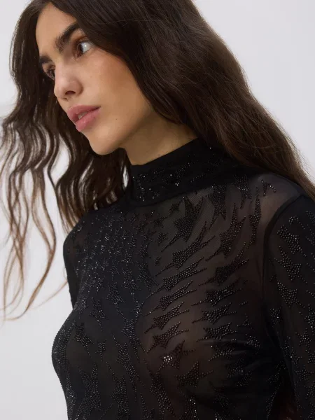 Reserved Гольф з декоративною аплікацією чорний