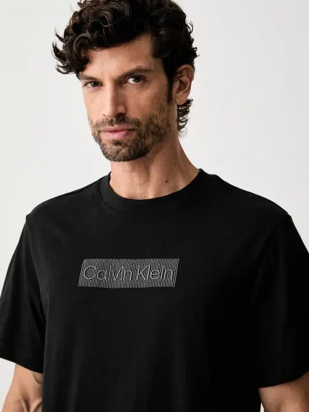 Póló Calvin Klein fekete