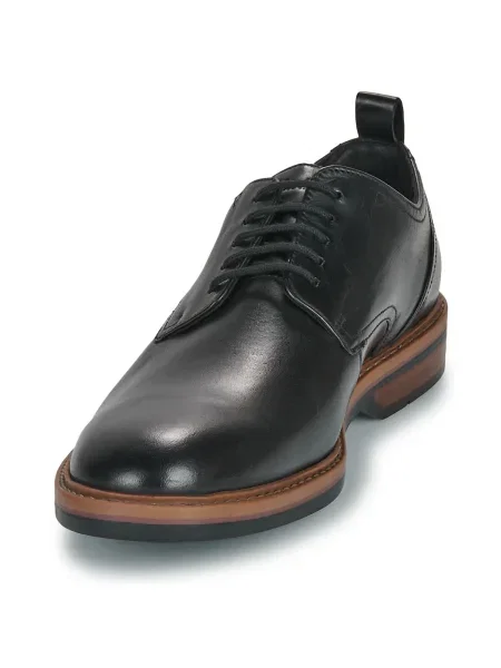 Pantofi Clarks din dantelă negru