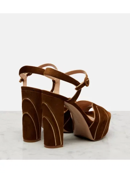 Sandale Gianvito Rossi din piele de căprioară cu platformă maro