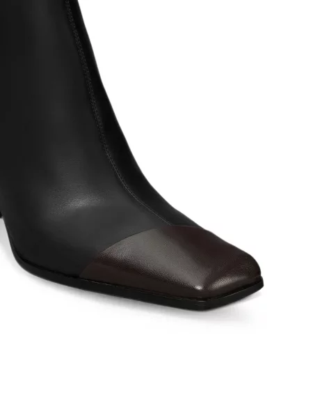 Șapcă Tory Burch cu vârf închis asimetrică negru
