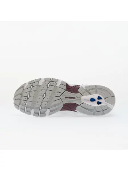 Маратонки New Balance бяло