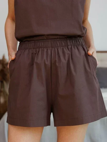 Женские шорты коричневі