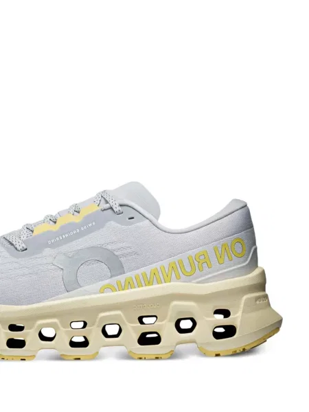 Sneakerși On gri