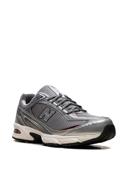 Sneakerși New Balance din piele de căprioară alb