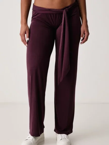 Juicy Couture kalhoty flare s viskózou EMERSON BELTED STRAIGHT