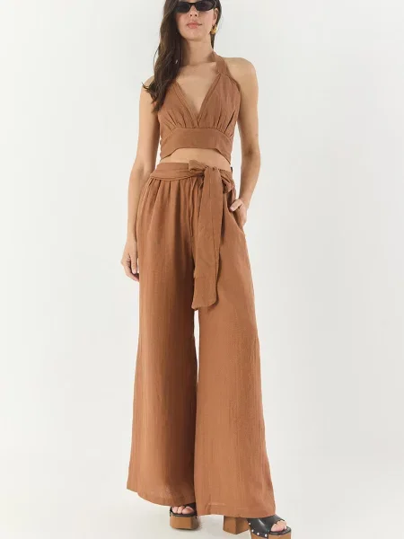 Bianco Lucci Costum cu pantaloni cămilă maro