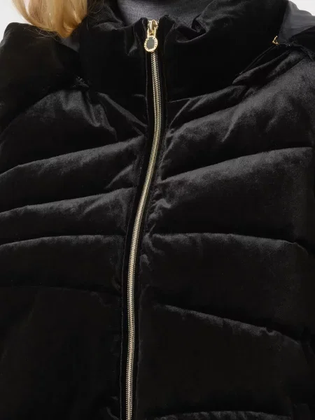 Куртка Ea7 Emporio Armani чорна