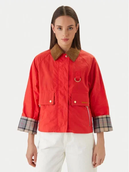 Демисезонная куртка Barbour красная