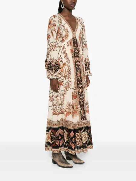 Rochie Farm Rio cu model floral cu imagine de costum