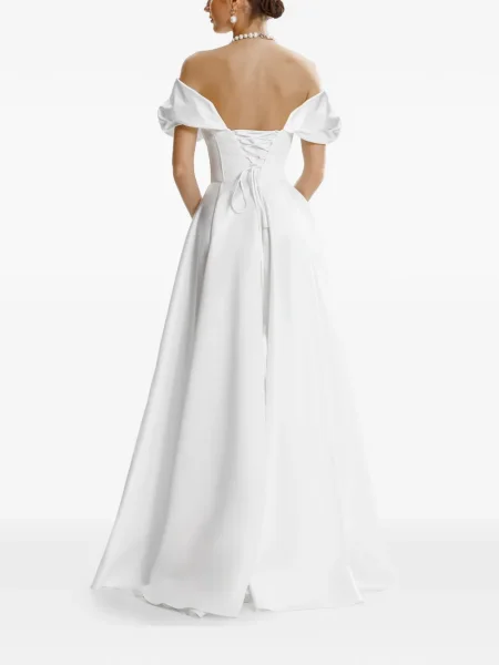Rochie maxi Framboise cu umerii deschiși de costum alb