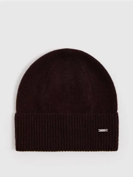 Mohito Beanie kepurė tamsiai ruda
