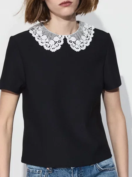 Reserved Bluză cu guler decorativ negru