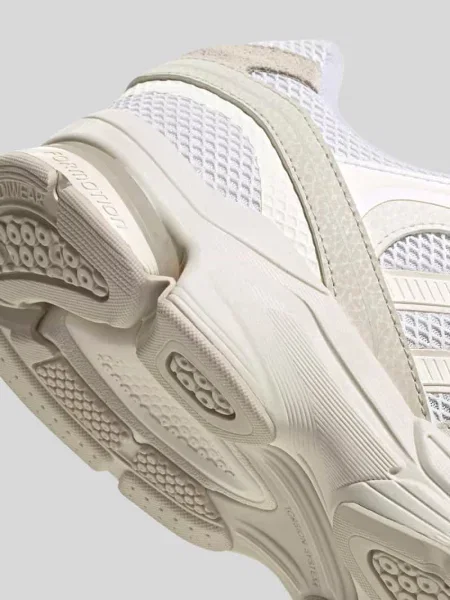 Sneakersy z nylonu z wytłoczonym logo Adidas Sportswear beżowe