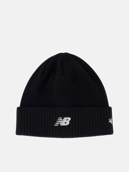 Трикотажная шапка New Balance в полоску черная