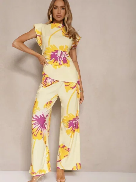 Komplet Marszczona Bluzka o Asymetrycznym Kroju i Szerokie Spodnie w Kwiaty Linidia żółty