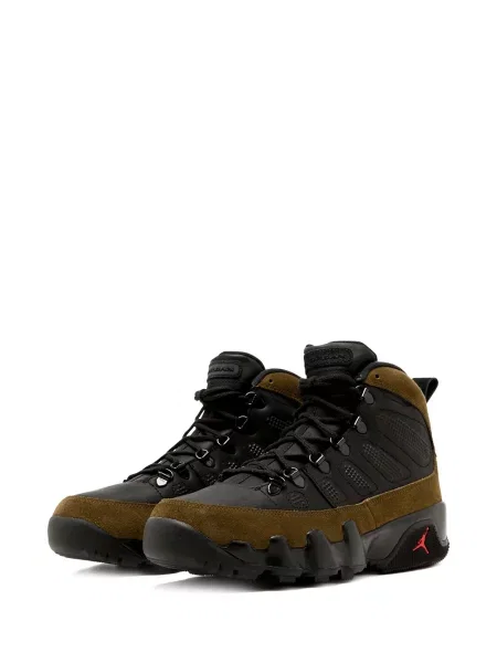 Retro stiliaus auliniai batai Jordan juoda