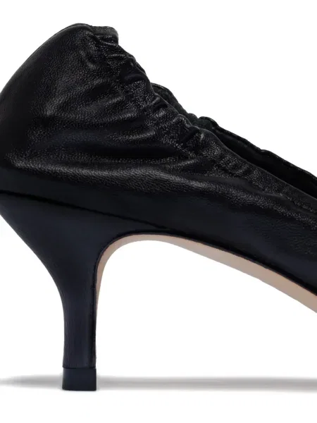 Pantofi cu toc Bernardo din piele cu volane negru