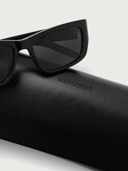 Солнцезащитные очки Saint Laurent