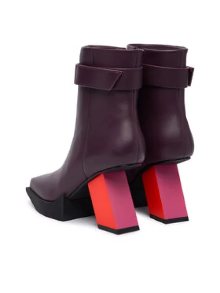 Polokozačky United Nude