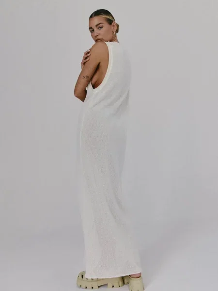 Макси платье Muuv бежевое