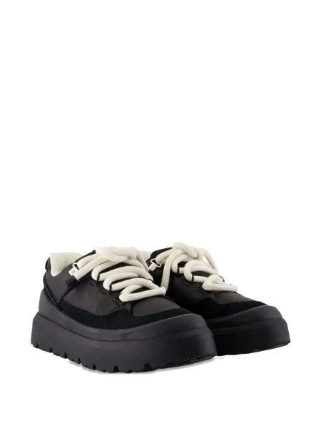 Sneakerși Ugg cu șireturi din piele negru