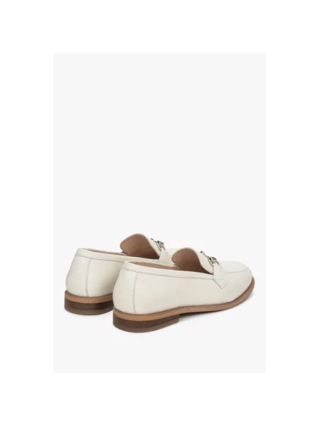 Лофери шкіряні молочні Estro білі