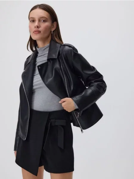 Reserved Спідниця-шорти з бантом чорний