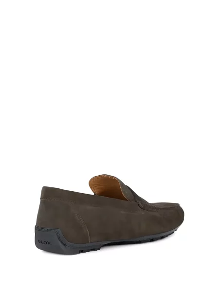 Pantofi loafer Geox din piele de căprioară maro