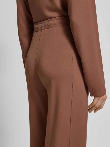 Spodnie dresowe o kroju regular fit z mieszanki S.oliver Red Label
